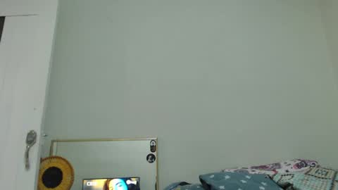 Snapshot of alinawoolf_ chatting on 05-12-26, 08:39 Ali online show from 05-12-26, 08:39