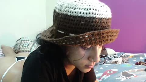 Snapshot of alinawoolf_ chatting on 05-14-26, 06:20 Ali online show from 05-14-26, 06:20