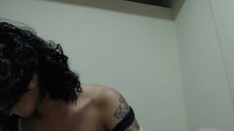 Snapshot of alinawoolf_ chatting on 05-20-26, 04:07 Ali online show from 05-20-26, 04:07