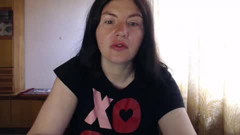 Snapshot of alinaxjames chatting on 04-21-26, 09:15 AlinaxJames online show from 04-21-26, 09:15