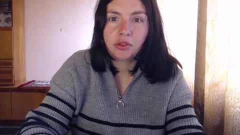 Snapshot of alinaxjames chatting on 04-23-26, 12:29 AlinaxJames online show from 04-23-26, 12:29