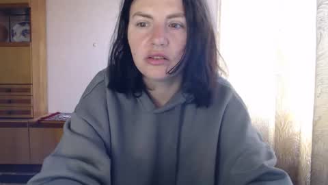 Snapshot of alinaxjames chatting on 04-26-26, 07:28 AlinaxJames online show from 04-26-26, 07:28