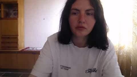Snapshot of alinaxjames chatting on 05-25-26, 02:34 AlinaxJames online show from 05-25-26, 02:34