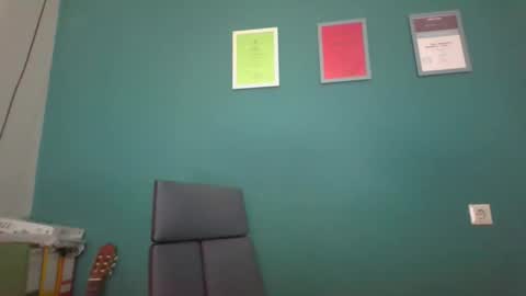 Snapshot of aliprcalica1 chatting on 02-18-26, 12:12 Chris online show from 02-18-26, 12:12