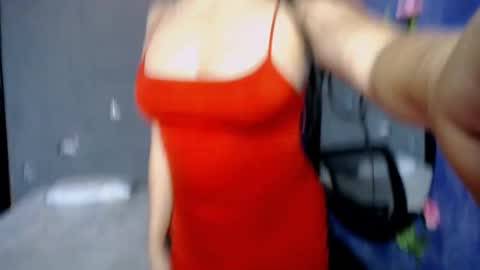 Snapshot of alis_jones__ chatting on 09-30-25, 04:23 Alis jines   online show from 09-30-25, 04:23
