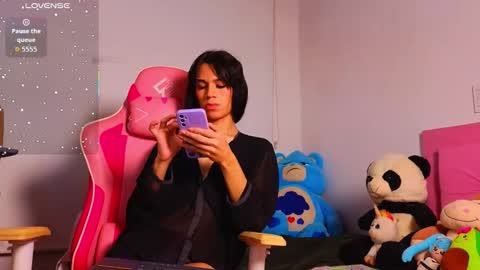 Snapshot of alis_starr chatting on 11-29-25, 06:27 Alis starr online show from 11-29-25, 06:27