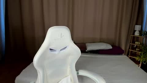 Snapshot of alis_tauber chatting on 06-15-26, 09:22 Alis online show from 06-15-26, 09:22