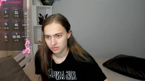 Snapshot of alisa__kelly chatting on 09-09-25, 01:05 alisa__kelly online show from 09-09-25, 01:05