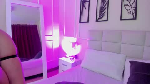     online show from 02-11-25, 11:44