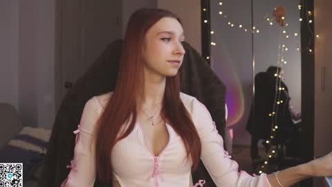 Snapshot of alisaa_01 chatting on 01-05-25, 03:22 Alice                                   Fansly Alisa01 online show from 01-05-25, 03:22