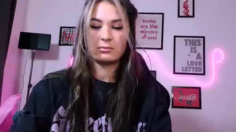 Alisa online show from 05-29-26, 02:59