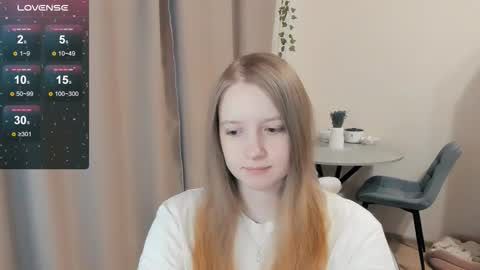 Alya online show from 10-20-25, 01:33