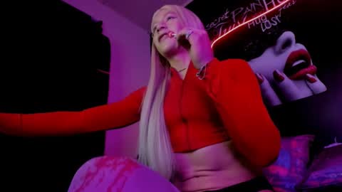 Snapshot of alishaa_nixx chatting on 09-25-25, 02:15 alishaa_nixx online show from 09-25-25, 02:15