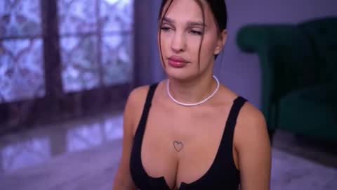 Snapshot of alisharossen chatting on 10-06-25, 05:16 alisharossen online show from 10-06-25, 05:16