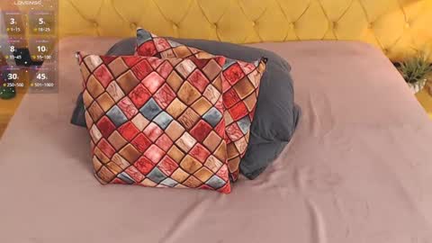 Luna online show from 11-02-25, 04:53