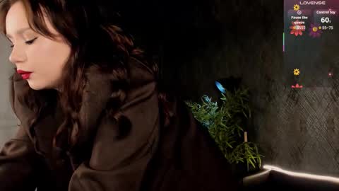 Snapshot of alisia_mars chatting on 09-17-25, 07:43 Alisia online show from 09-17-25, 07:43