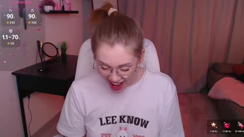 Snapshot of alison_doody chatting on 04-05-26, 07:38 Alison online show from 04-05-26, 07:38