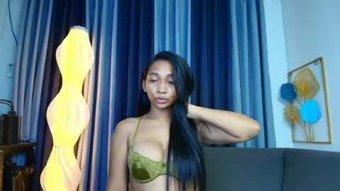 alison_moore12 online show from 07-15-26, 04:23