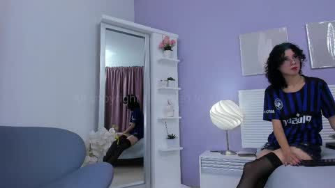 Snapshot of alison_val chatting on 12-05-25, 06:59 Alison online show from 12-05-25, 06:59