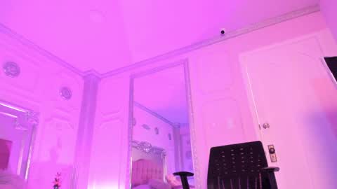 Alison Fishert online show from 02-20-25, 06:13