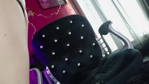 Snapshot of alissa4_ chatting on 04-29-26, 05:22 ALISSA online show from 04-29-26, 05:22