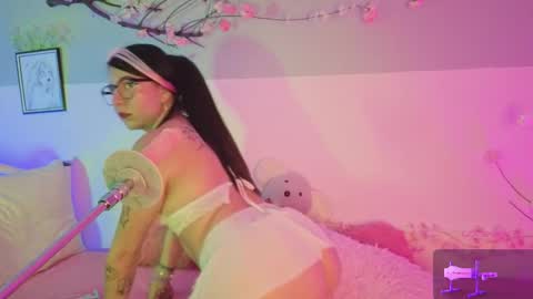 Mia online show from 03-20-26, 09:08