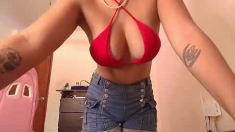Alissa online show from 09-19-25, 01:56
