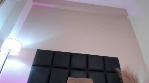 AlissaNix online show from 03-31-26, 01:40