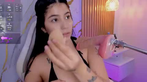 Snapshot of alissaowens_ chatting on 06-26-26, 10:19 Alissa owens online show from 06-26-26, 10:19