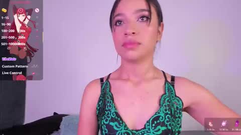 Mara  Isabel online show from 10-18-25, 12:13