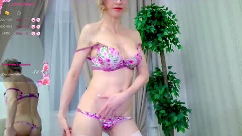 im Allise online show from 03-08-25, 04:23
