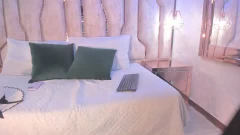 alisse_myers online show from 06-11-26, 03:04