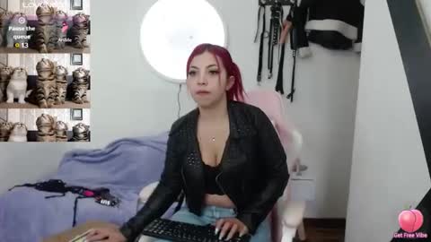Snapshot of alissia_kent99 chatting on 02-03-25, 01:30 Alissia online show from 02-03-25, 01:30