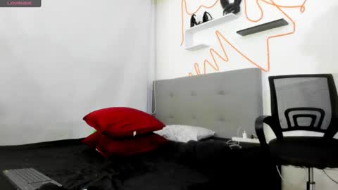 Snapshot of alisson0002 chatting on 02-20-25, 12:04 alisson0002 online show from 02-20-25, 12:04