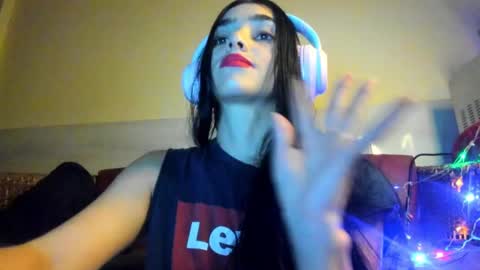 Snapshot of alisson369_ chatting on 12-16-24, 01:42 Alisson369 online show from 12-16-24, 01:42