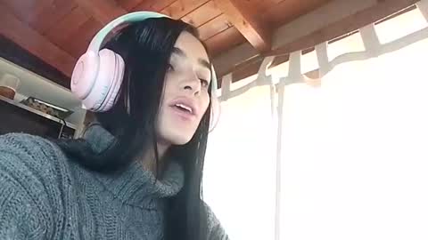 Snapshot of alisson369_ chatting on 01-14-25, 04:08 Alisson369 online show from 01-14-25, 04:08