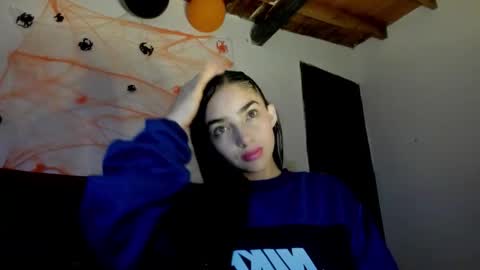 Snapshot of alisson369_ chatting on 10-21-25, 10:16 Alisson369 online show from 10-21-25, 10:16