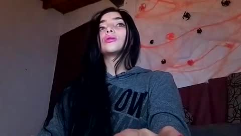 Snapshot of alisson369_ chatting on 10-28-25, 09:57 Alisson369 online show from 10-28-25, 09:57