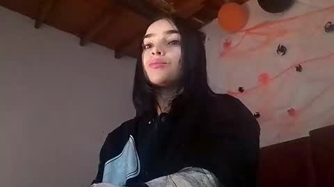 Snapshot of alisson369_ chatting on 11-06-25, 10:49 Alisson369 online show from 11-06-25, 10:49