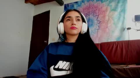 Snapshot of alisson369_ chatting on 11-14-25, 04:38 Alisson369 online show from 11-14-25, 04:38