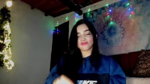 Snapshot of alisson369_ chatting on 12-15-25, 09:35 Alisson369 online show from 12-15-25, 09:35