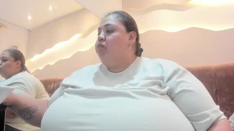 Snapshot of alisson_am chatting on 06-23-26, 06:50 Alisson online show from 06-23-26, 06:50