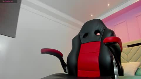 ALISSON online show from 11-22-25, 12:15