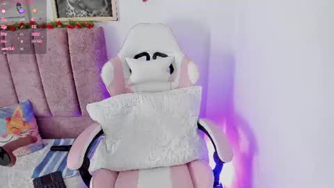 Snapshot of alisson_boobs_ chatting on 07-16-26, 12:33 Alisson online show from 07-16-26, 12:33