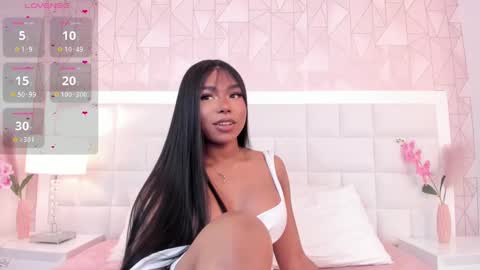 Snapshot of alisson_thompson_ chatting on 02-19-25, 07:16 alisson_thompson_ online show from 02-19-25, 07:16