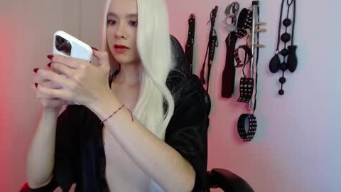 Alisson Beckett online show from 03-10-26, 10:26