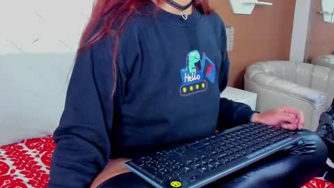 Alisson  online show from 04-17-26, 01:47