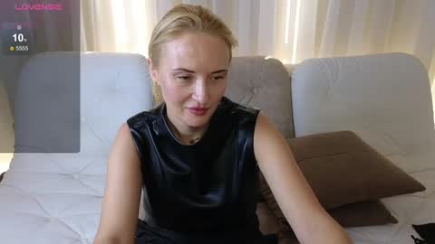 Snapshot of alisssarose chatting on 12-13-24, 08:09 alisssarose online show from 12-13-24, 08:09