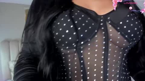 Snapshot of alissyadanger chatting on 01-18-25, 05:52 TATIS online show from 01-18-25, 05:52