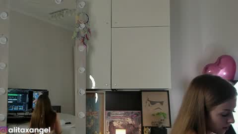 Snapshot of alitaangel_ chatting on 07-11-26, 10:51 A L I T A online show from 07-11-26, 10:51